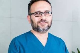 دکتر مهدی دباغ | متخصص جراحی و درمان ریشه در گیشا